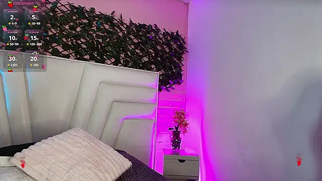 Triipsy online show from February 25, 7:45 pm