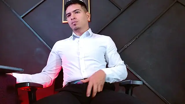 Snapshot of Adrian_Mill3r chatting on March 10, 4:57 pm Adrian Mill3r online show from March 10, 4:57 pm