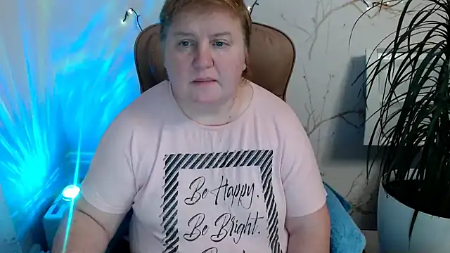 Snapshot of Limonka-Fire chatting on December 6, 5:44 pm Limonka-Fire online show from December 6, 5:44 pm