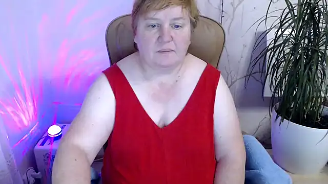 Snapshot of Limonka-Fire chatting on December 7, 8:49 pm Limonka-Fire online show from December 7, 8:49 pm