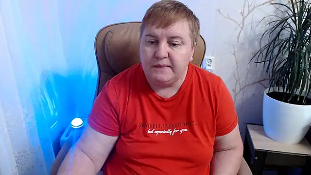 Snapshot of Limonka-Fire chatting on December 21, 8:43 pm Limonka-Fire online show from December 21, 8:43 pm