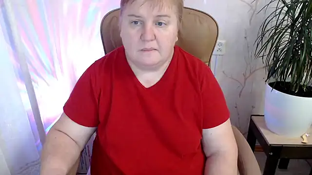 Snapshot of Limonka-Fire chatting on January 6, 9:19 am Limonka-Fire online show from January 6, 9:19 am