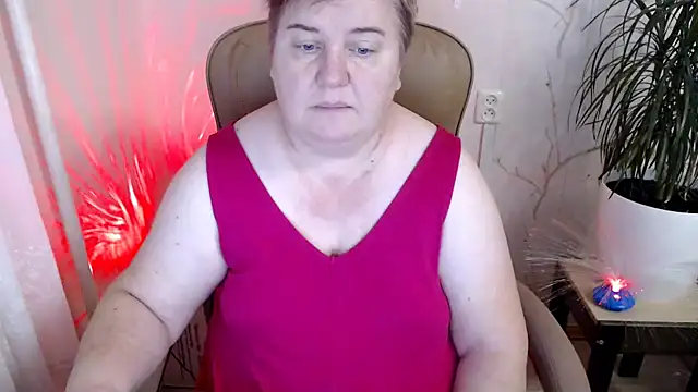 Snapshot of Limonka-Fire chatting on January 7, 10:11 am Limonka-Fire online show from January 7, 10:11 am