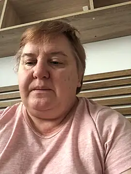 Snapshot of Limonka-Fire chatting on February 4, 9:49 am Limonka-Fire online show from February 4, 9:49 am