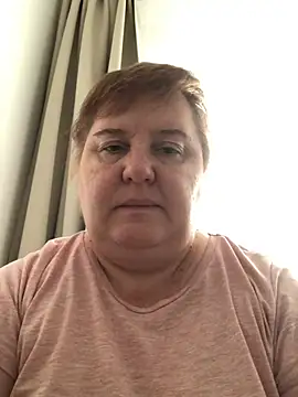 Snapshot of Limonka-Fire chatting on February 6, 10:15 am Limonka-Fire online show from February 6, 10:15 am