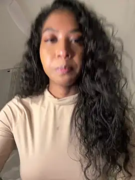 IamCrystal2 online show from April 21, 11:51 pm