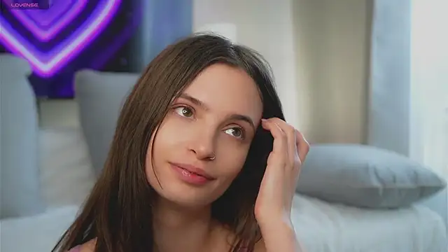 EvaLung777 online show from March 7, 12:01 pm