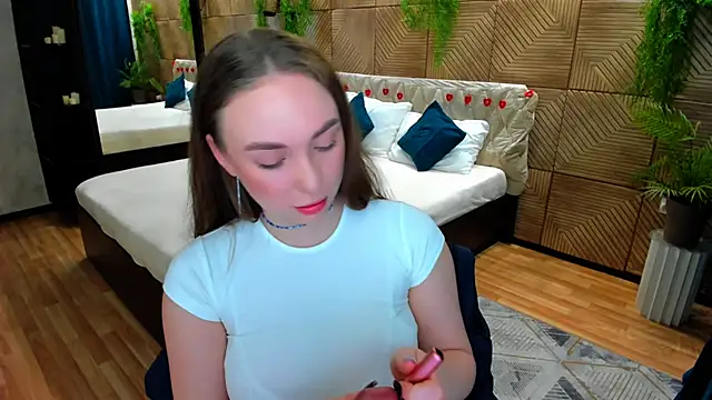 Snapshot of TrueReincarnation chatting on May 17, 10:22 am TrueReincarnation online show from May 17, 10:22 am