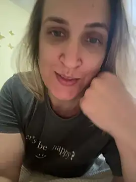 Snapshot of Bia_sexynovaes chatting on June 6, 6:12 pm Bia sexynovaes online show from June 6, 6:12 pm