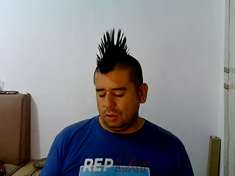 Snapshot of Joy2jordyson chatting on November 2, 8:28 am Joy2jordyson online show from November 2, 8:28 am