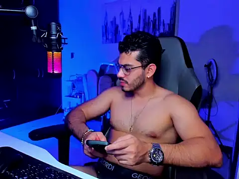 BrunoD31 online show from February 15, 4:53 am