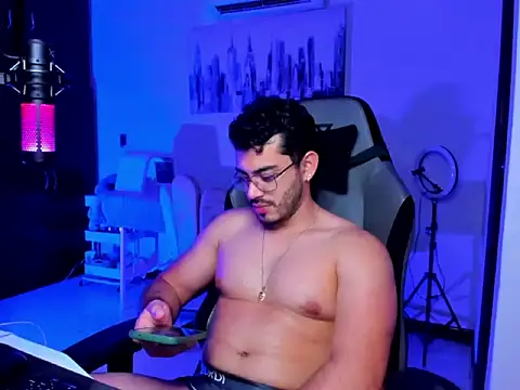 BrunoD31 online show from April 7, 3:29 am