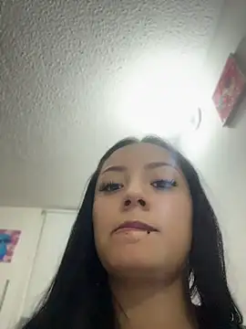 Snapshot of missycanoo chatting on July 9, 1:09 am missycanoo online show from July 9, 1:09 am