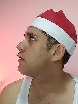 Snapshot of CRISTHIAN_GREY01 chatting on December 4, 5:49 am CRISTHIAN GREY01 online show from December 4, 5:49 am