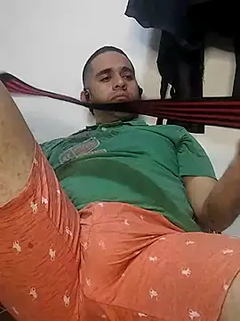 Snapshot of CRISTHIAN_GREY01 chatting on February 14, 6:40 pm CRISTHIAN GREY01 online show from February 14, 6:40 pm