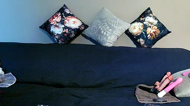 snowpanter online show from October 25, 9:28 am