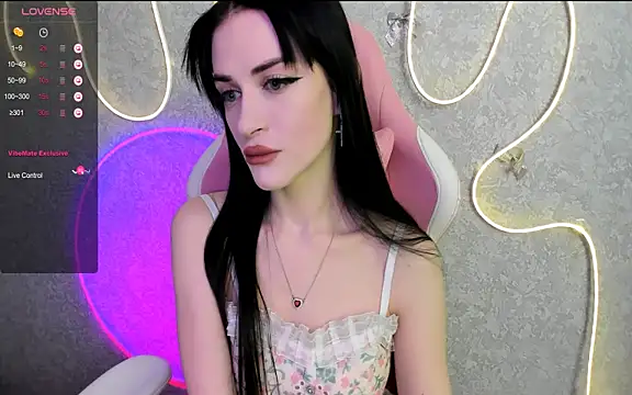 Molly Crystall online show from April 20, 4:48 am