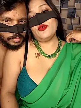 Snapshot of Radhikadavi879 chatting on February 4, 11:38 am Radhikadavi879 online show from February 4, 11:38 am