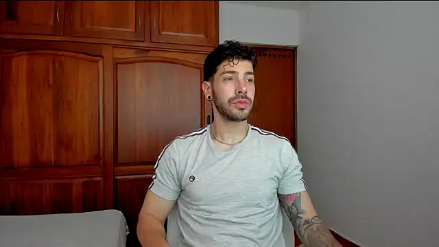 Guyinthemountain online show from May 22, 1:17 pm