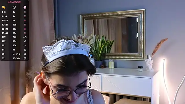 Snapshot of FlairEdgin chatting on February 27, 2:32 am FlairEdgin online show from February 27, 2:32 am