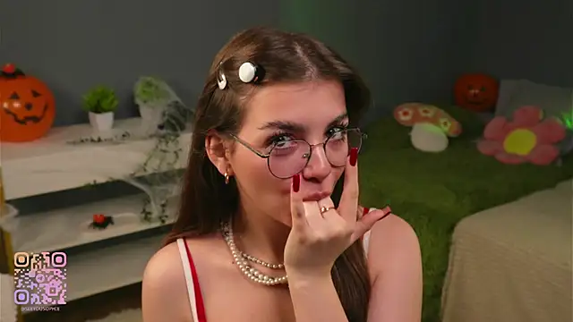 Snapshot of FlairEdgin chatting on October 25, 7:08 pm FlairEdgin online show from October 25, 7:08 pm