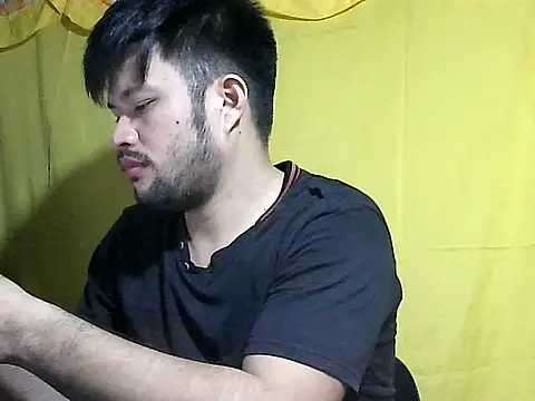 Snapshot of HairyHottestpinoyHandsome chatting on May 31, 1:29 pm HairyHottestpinoyHandsome online show from May 31, 1:29 pm