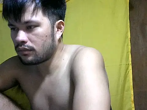 Snapshot of HairyHottestpinoyHandsome chatting on June 20, 8:17 am HairyHottestpinoyHandsome online show from June 20, 8:17 am