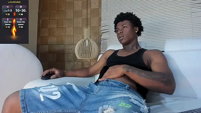 Snapshot of TOWERS21_ chatting on January 22, 8:28 pm TOWERS21 online show from January 22, 8:28 pm