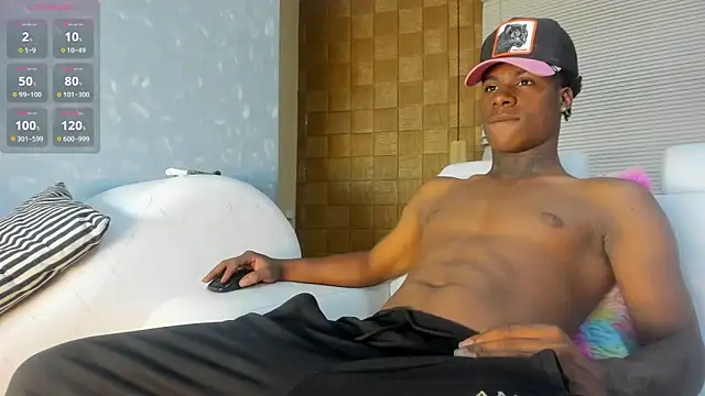 Snapshot of TOWERS21_ chatting on January 24, 8:54 pm TOWERS21 online show from January 24, 8:54 pm