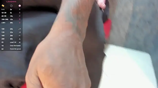 Snapshot of TOWERS21_ chatting on March 12, 8:20 pm TOWERS21 online show from March 12, 8:20 pm