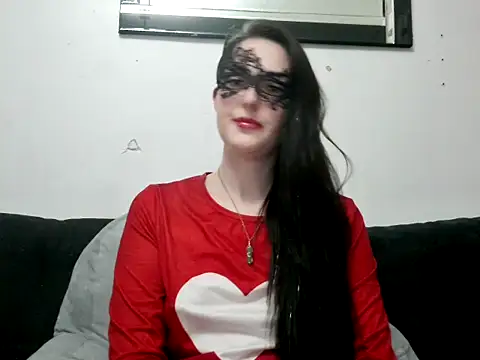 LexiSnowUK online show from March 8, 8:14 pm