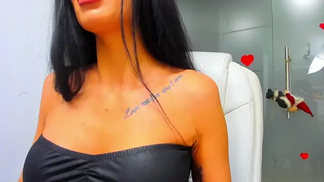 Queenrafaella online show from December 15, 3:44 am