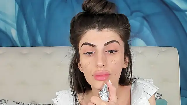 SkinnyDolly online show from October 15, 2:01 am