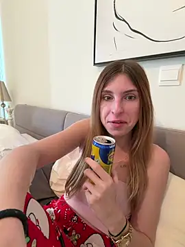 emma05 online show from February 25, 6:56 am