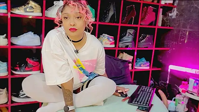 Indianbrownie online show from March 23, 10:58 pm