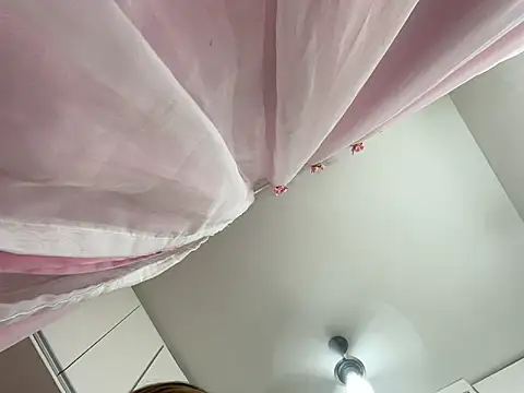 lariic online show from March 21, 12:29 am