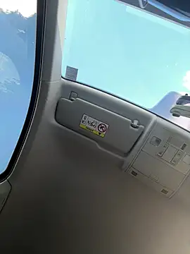 lariic online show from April 2, 6:27 pm