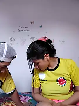 Snapshot of maye_dan chatting on April 29, 2:21 pm maye dan online show from April 29, 2:21 pm