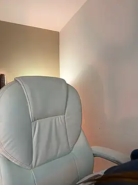 Snapshot of ARITOO_ chatting on January 2, 3:58 am ARITOO online show from January 2, 3:58 am