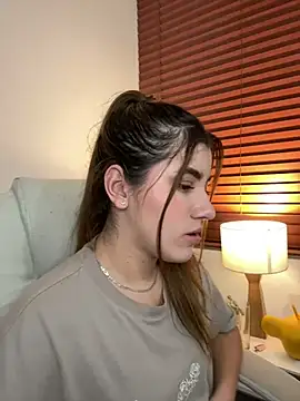 Snapshot of ARITOO_ chatting on March 9, 6:50 am ARITOO online show from March 9, 6:50 am