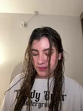 Snapshot of ARITOO_ chatting on March 12, 3:24 am ARITOO online show from March 12, 3:24 am