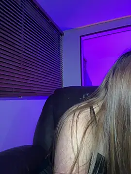 Snapshot of ARITOO_ chatting on March 16, 8:10 am ARITOO online show from March 16, 8:10 am