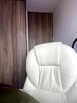 Snapshot of ARITOO_ chatting on January 8, 8:33 pm ARITOO online show from January 8, 8:33 pm