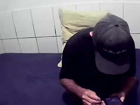 pierdona online show from April 10, 8:35 pm