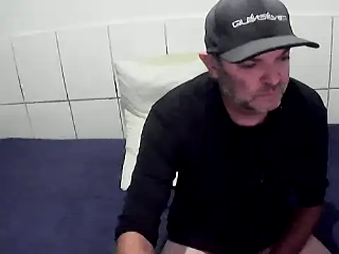 Snapshot of pierdona chatting on April 26, 2:04 pm pierdona online show from April 26, 2:04 pm