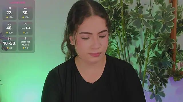 Snapshot of KarenPautt chatting on June 10, 5:23 pm KarenPautt online show from June 10, 5:23 pm