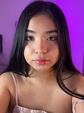 Snapshot of AuroraFiore chatting on July 15, 1:33 am AuroraFiore online show from July 15, 1:33 am