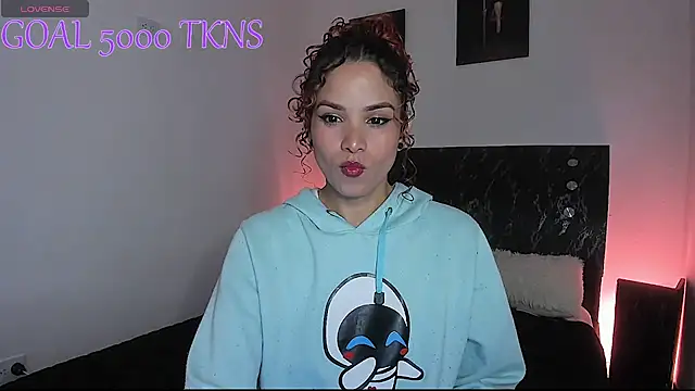 Snapshot of anna__duff chatting on May 12, 12:24 pm anna duff online show from May 12, 12:24 pm