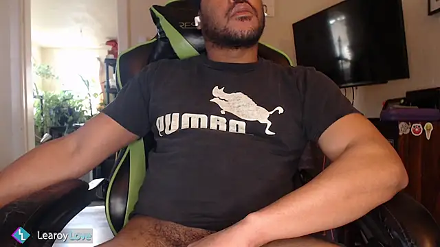 Learoy Love online show from March 28, 11:04 pm