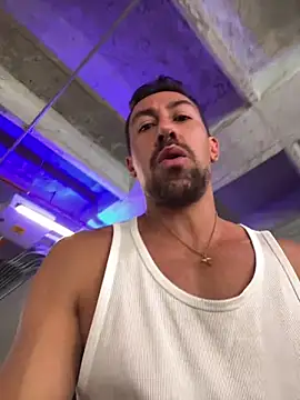 Snapshot of dantedesirexx chatting on February 19, 6:04 pm dantedesirexx online show from February 19, 6:04 pm